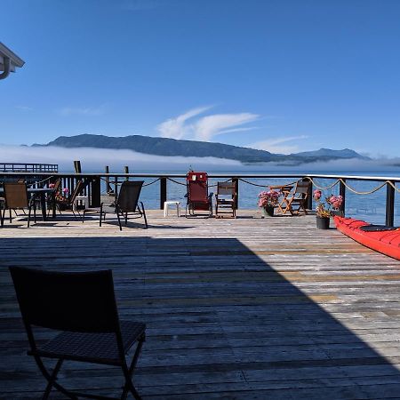Nimpkish Hotel Alert Bay エクステリア 写真