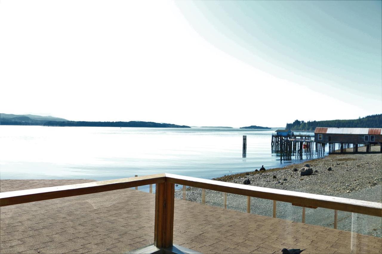 Nimpkish Hotel Alert Bay 部屋 写真
