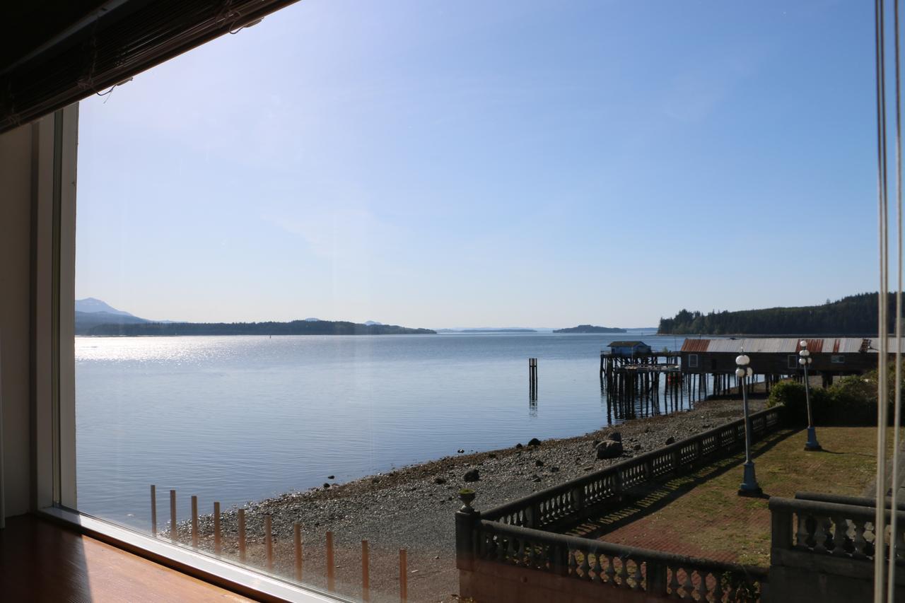 Nimpkish Hotel Alert Bay 部屋 写真