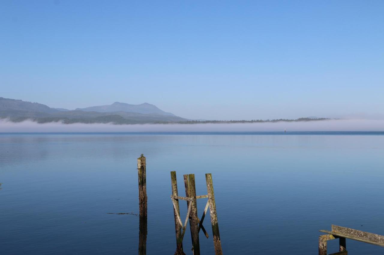 Nimpkish Hotel Alert Bay エクステリア 写真