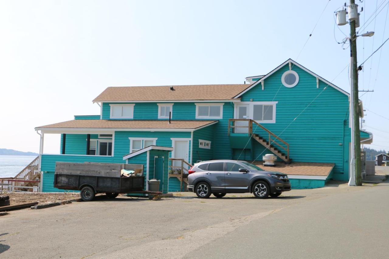 Nimpkish Hotel Alert Bay エクステリア 写真